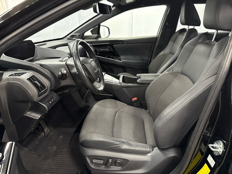 Toyota bZ4X vaihtoauto