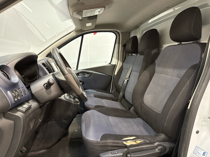 Opel Vivaro vaihtoauto