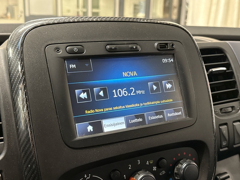 Opel Vivaro vaihtoauto