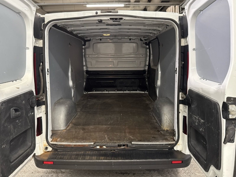 Opel Vivaro vaihtoauto