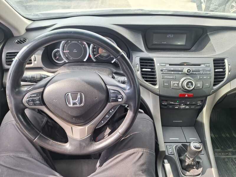 Honda Accord vaihtoauto