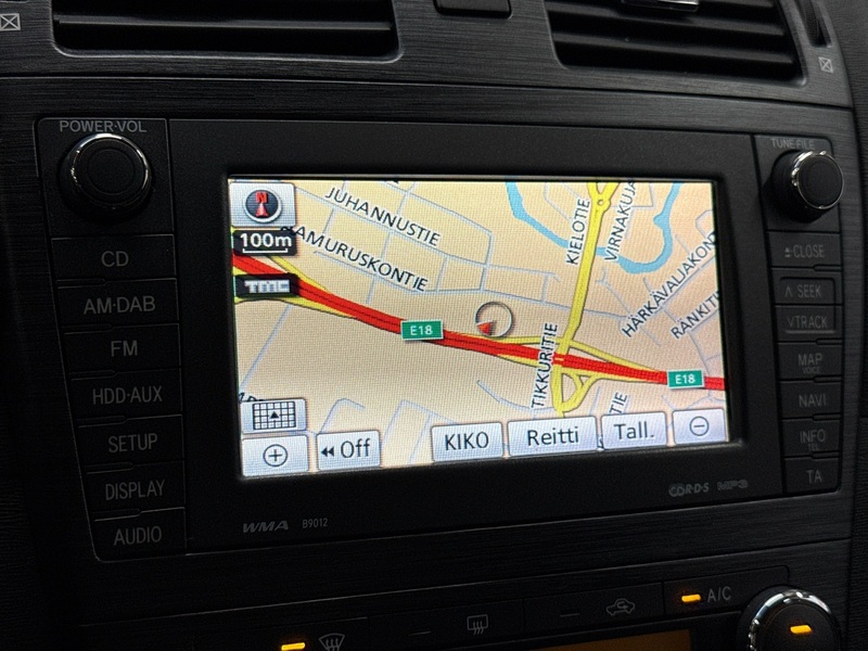 Toyota Avensis vaihtoauto