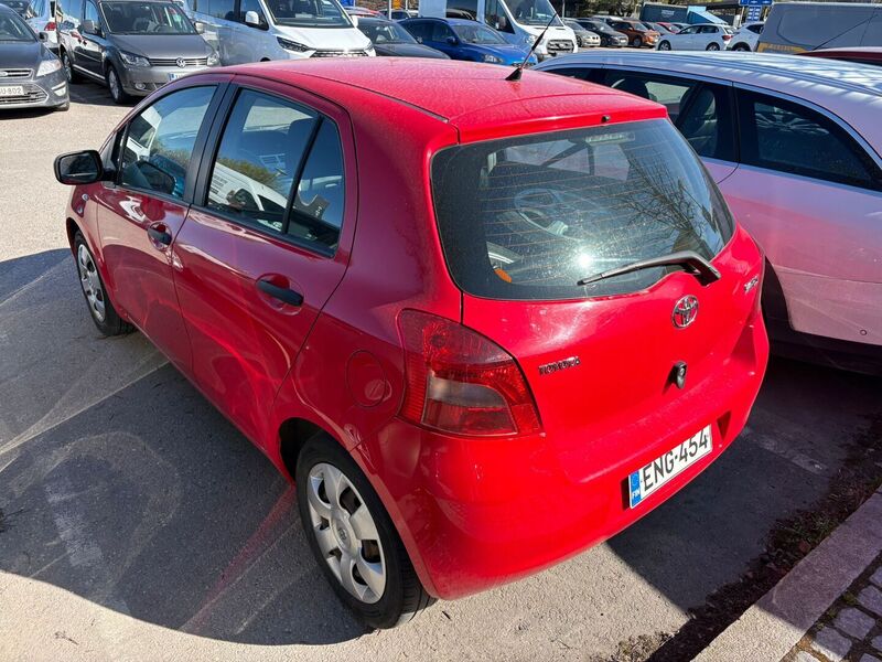 Toyota Yaris vaihtoauto