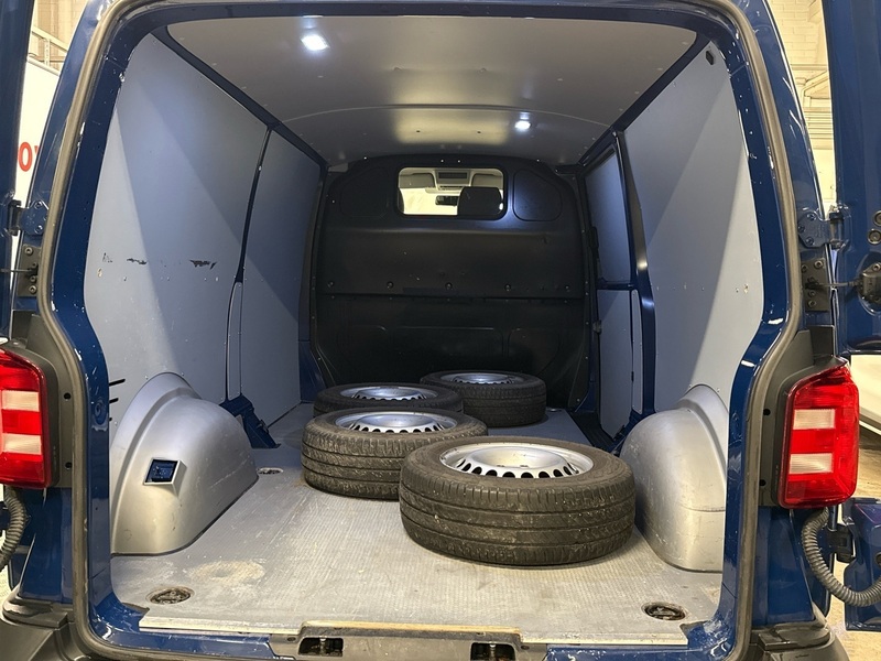 Volkswagen Transporter vaihtoauto