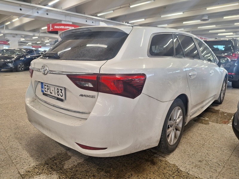Toyota Avensis vaihtoauto