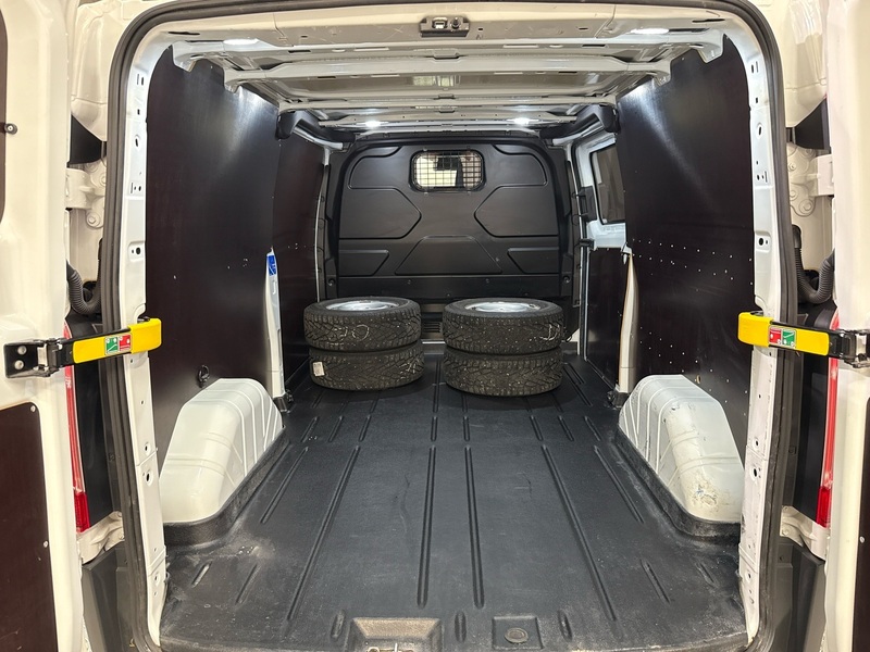 Ford Transit Custom vaihtoauto