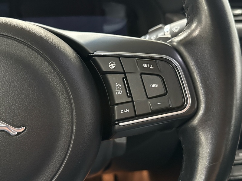 Jaguar XF vaihtoauto