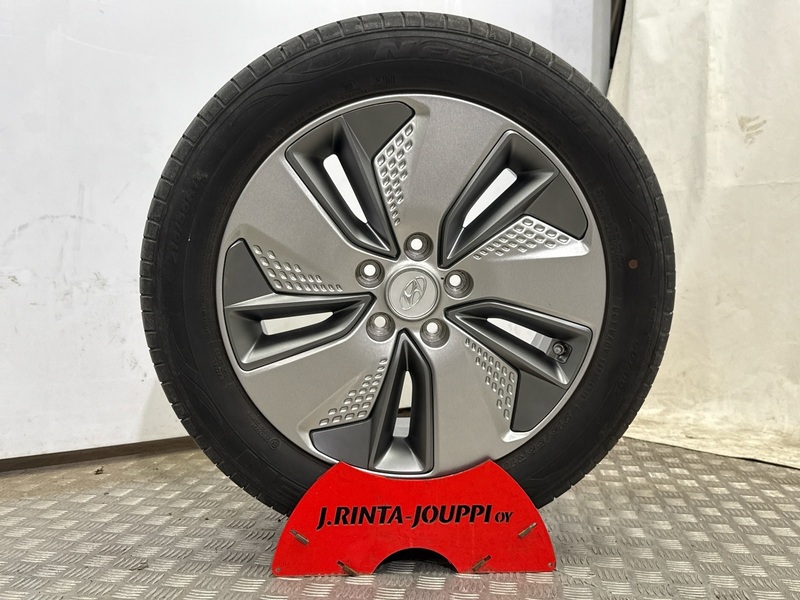 Hyundai Kona vaihtoauto