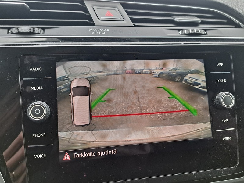 Volkswagen Touran vaihtoauto