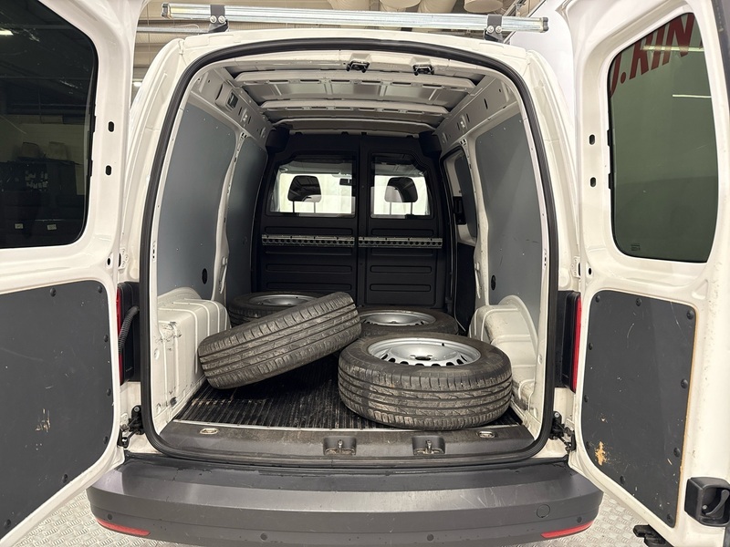 Volkswagen Caddy Maxi vaihtoauto