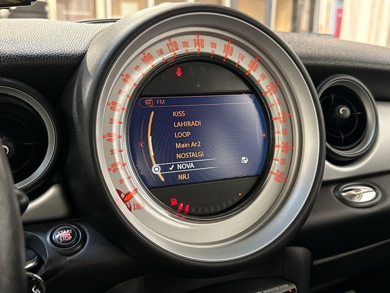 Mini Hatchback vaihtoauto