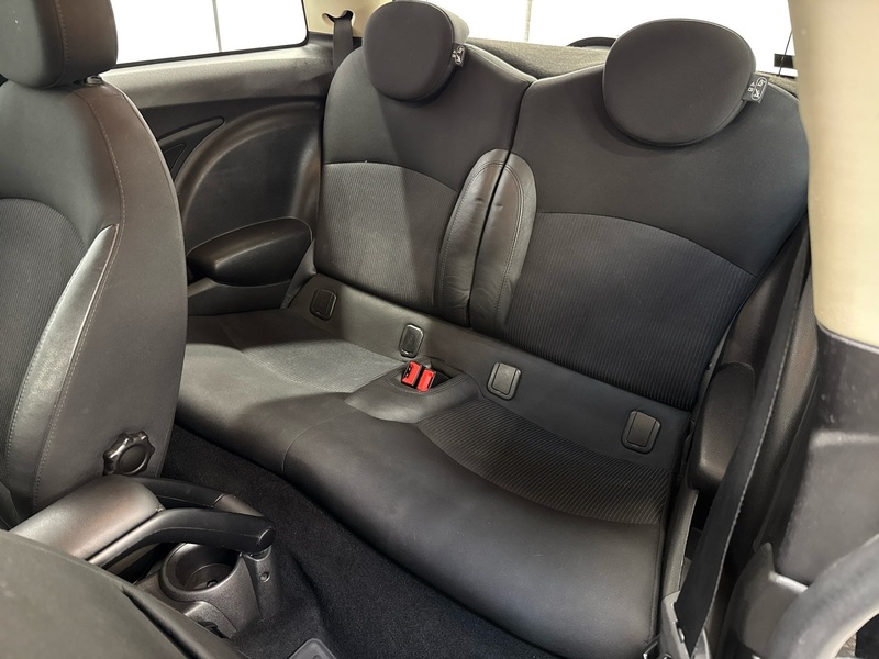 Mini Hatchback vaihtoauto