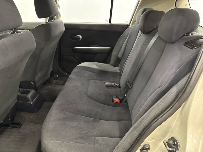 Nissan Tiida vaihtoauto