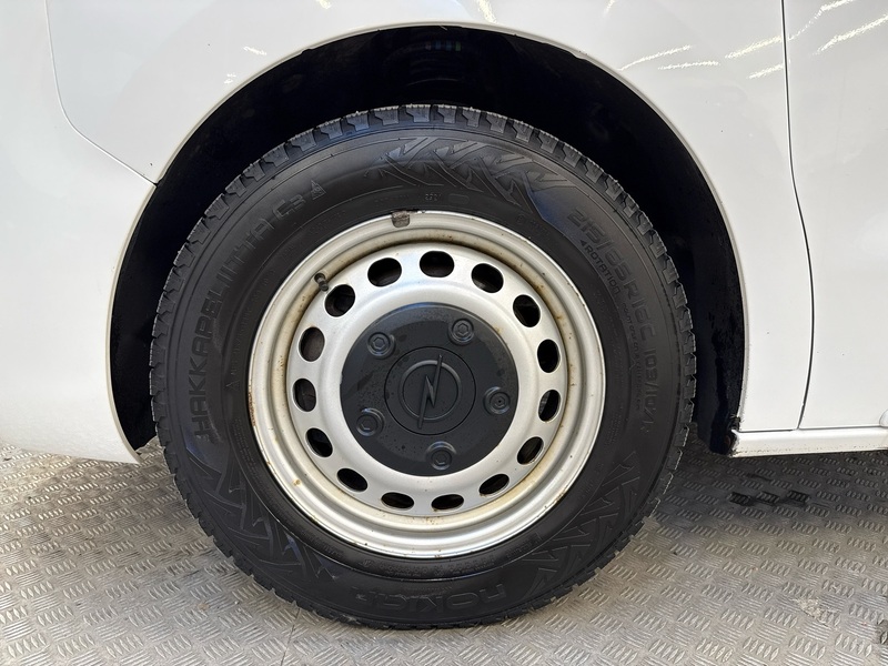 Opel Vivaro vaihtoauto