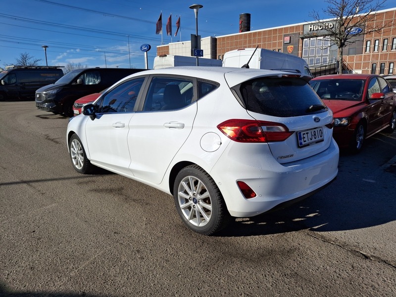 Ford Fiesta vaihtoauto