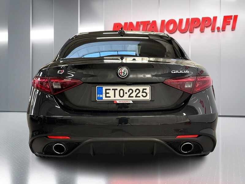 Alfa Romeo Giulia vaihtoauto