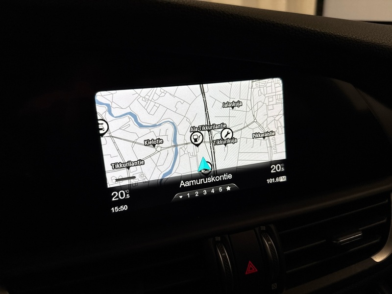 Alfa Romeo Giulia vaihtoauto