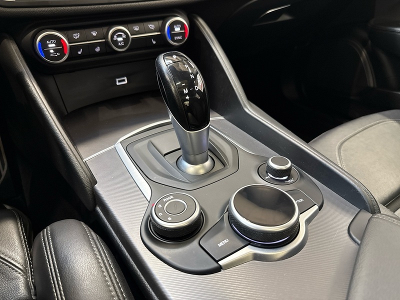 Alfa Romeo Giulia vaihtoauto