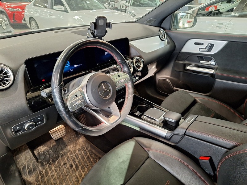 Mercedes-Benz GLA vaihtoauto