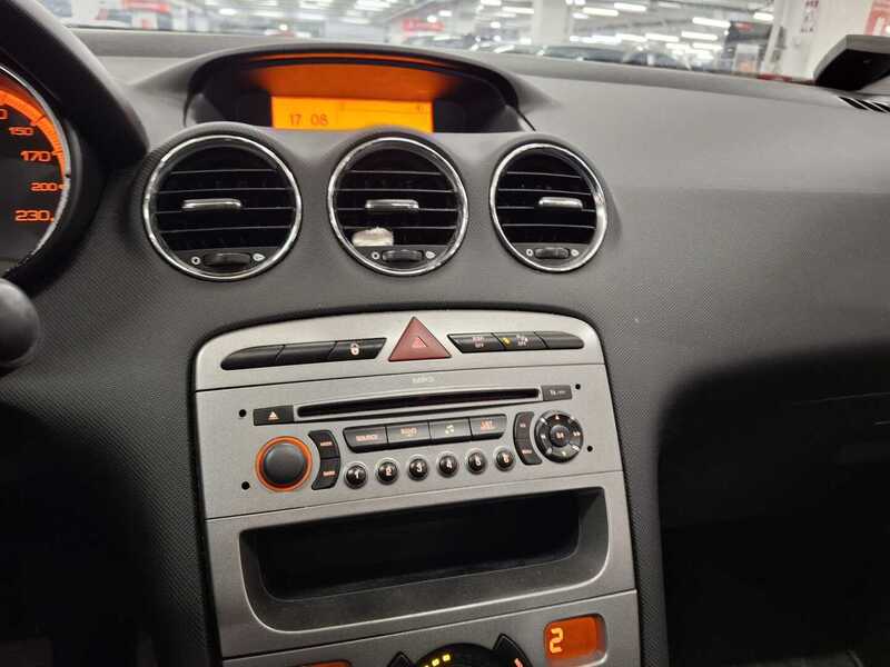 Peugeot 308 vaihtoauto