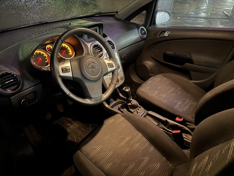 Opel Corsa vaihtoauto