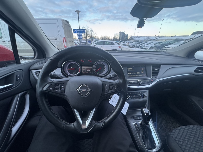 Opel Astra vaihtoauto