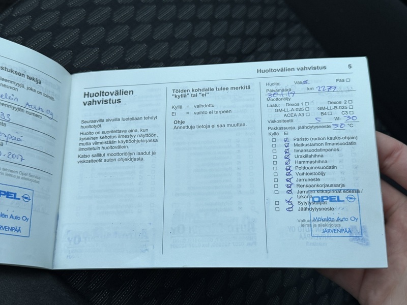 Opel Astra vaihtoauto