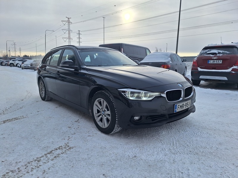 BMW 320 vaihtoauto