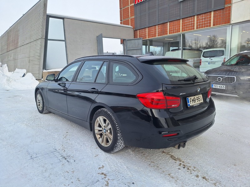 BMW 320 vaihtoauto