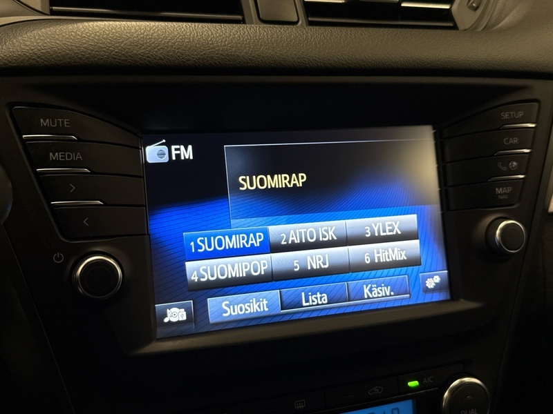 Toyota Avensis vaihtoauto