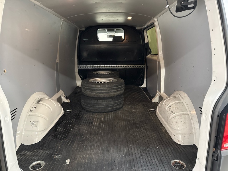 Volkswagen Transporter vaihtoauto