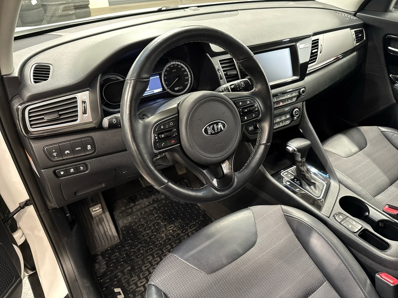 Kia Niro plug-in vaihtoauto