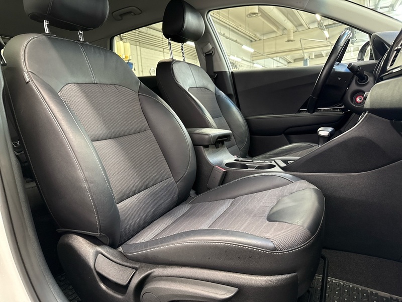 Kia Niro plug-in vaihtoauto