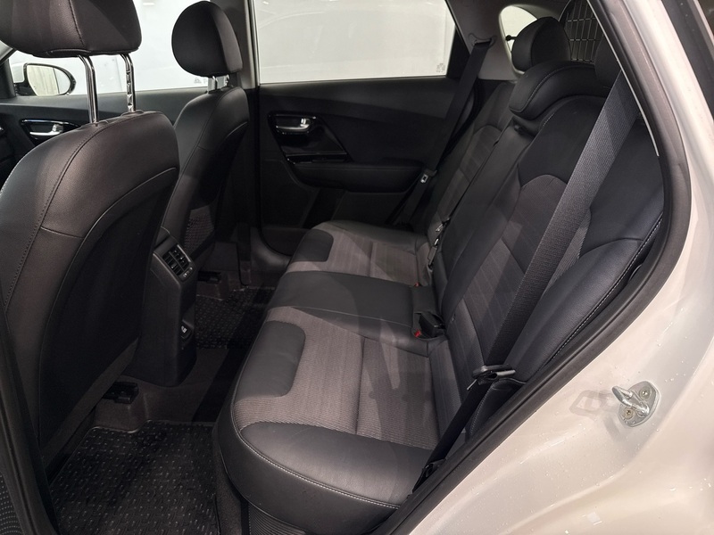 Kia Niro plug-in vaihtoauto