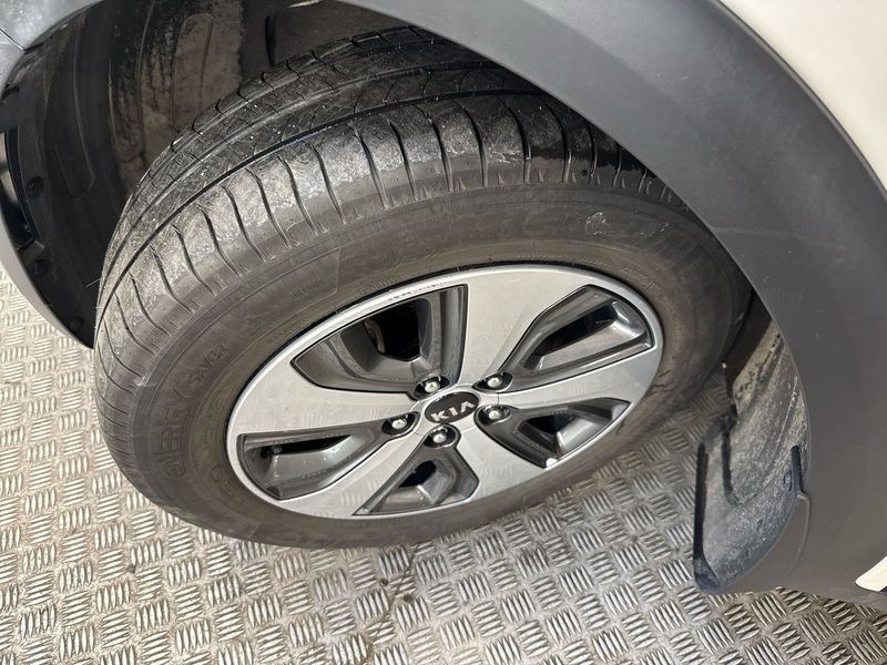 Kia Niro plug-in vaihtoauto