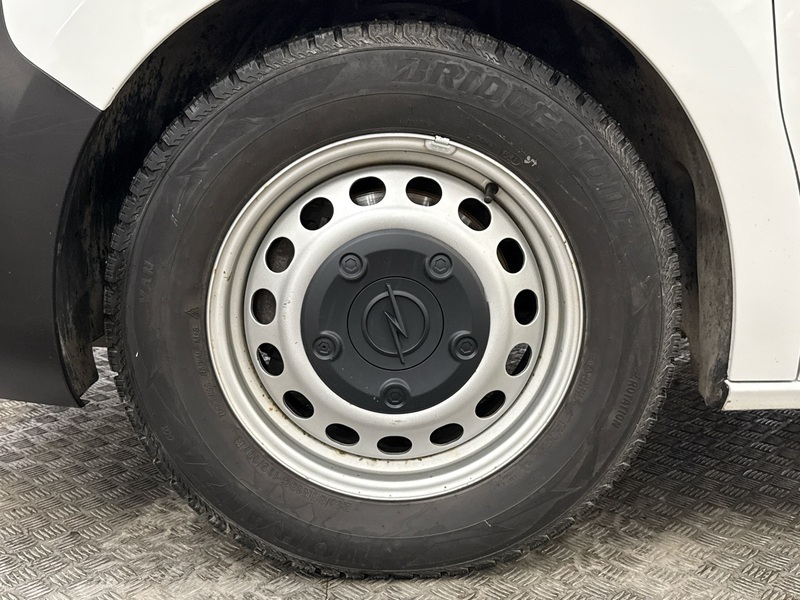 Opel Vivaro vaihtoauto