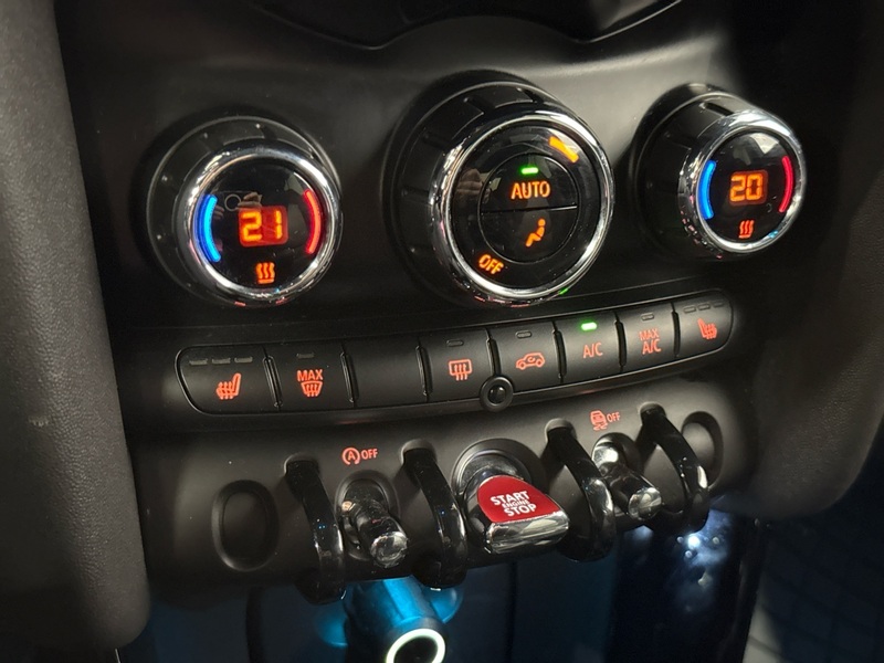 Mini Hatchback vaihtoauto