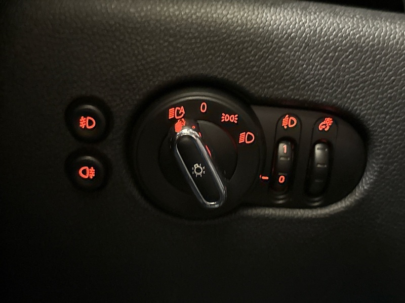 Mini Hatchback vaihtoauto