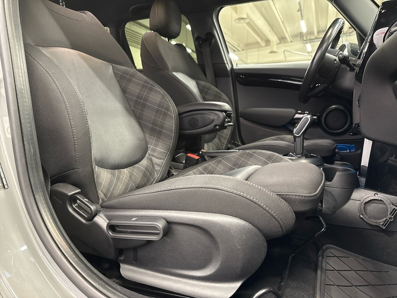 Mini Hatchback vaihtoauto