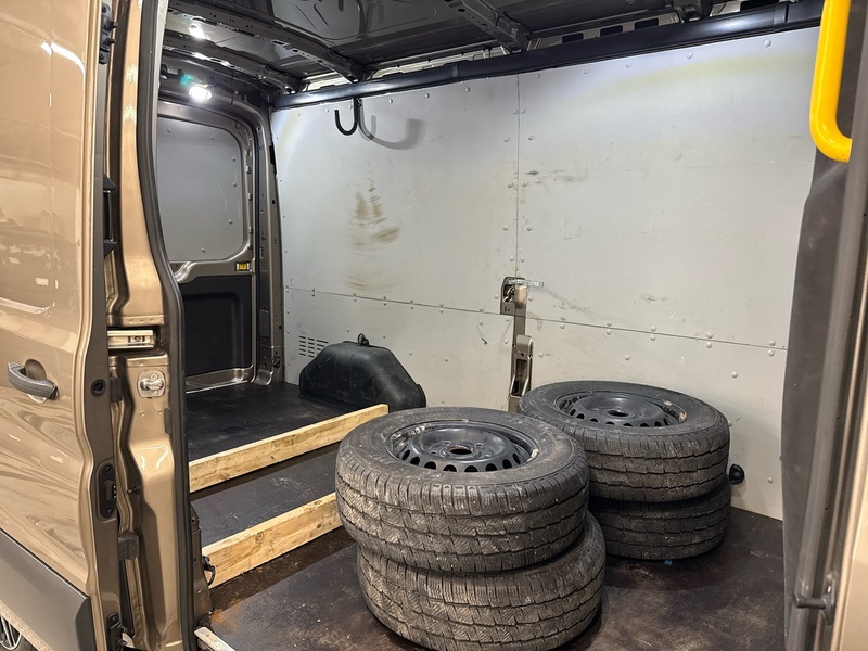 Ford Transit vaihtoauto