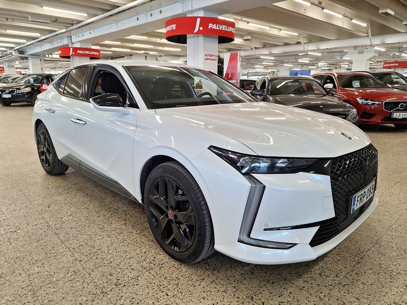 DS 4 vaihtoauto