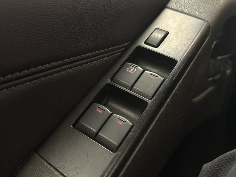 Nissan Navara vaihtoauto