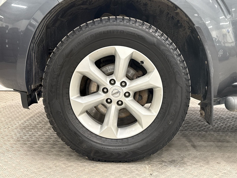 Nissan Navara vaihtoauto