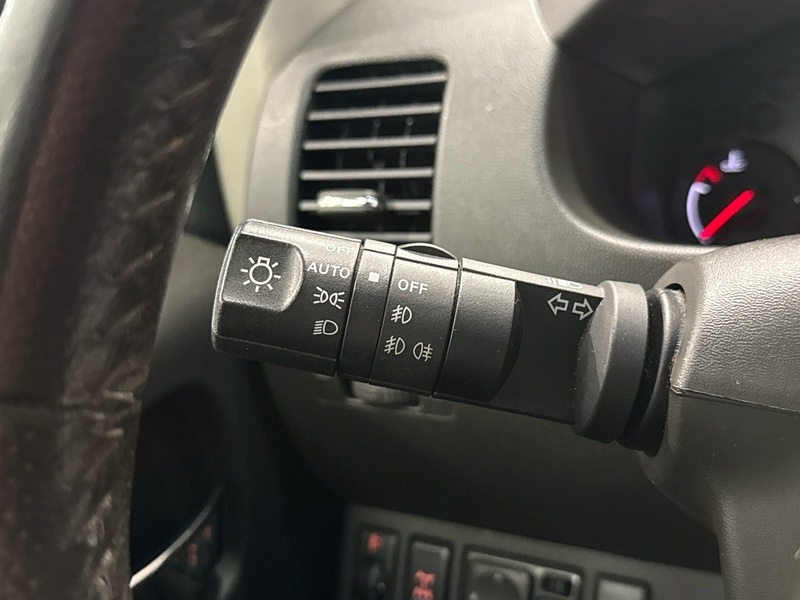 Nissan Navara vaihtoauto