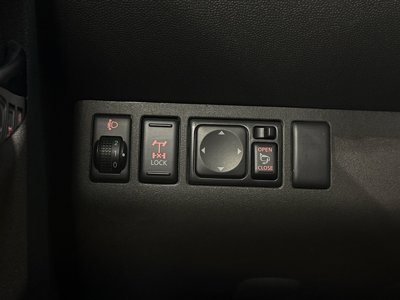 Nissan Navara vaihtoauto