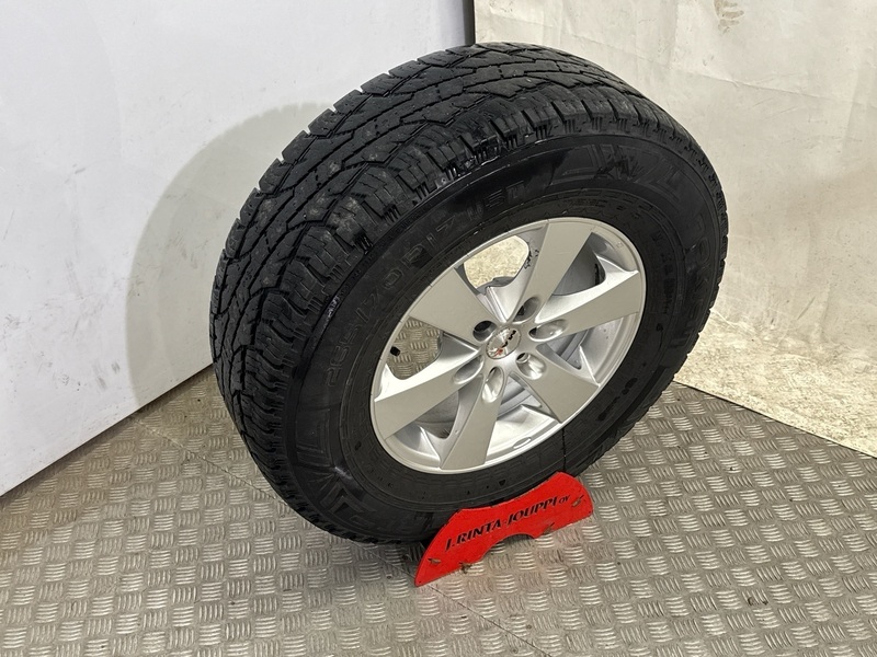 Nissan Navara vaihtoauto