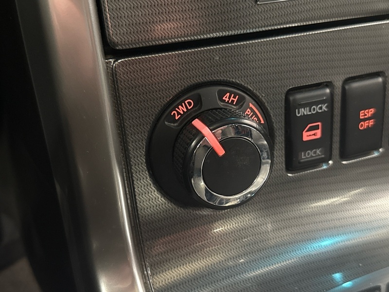 Nissan Navara vaihtoauto