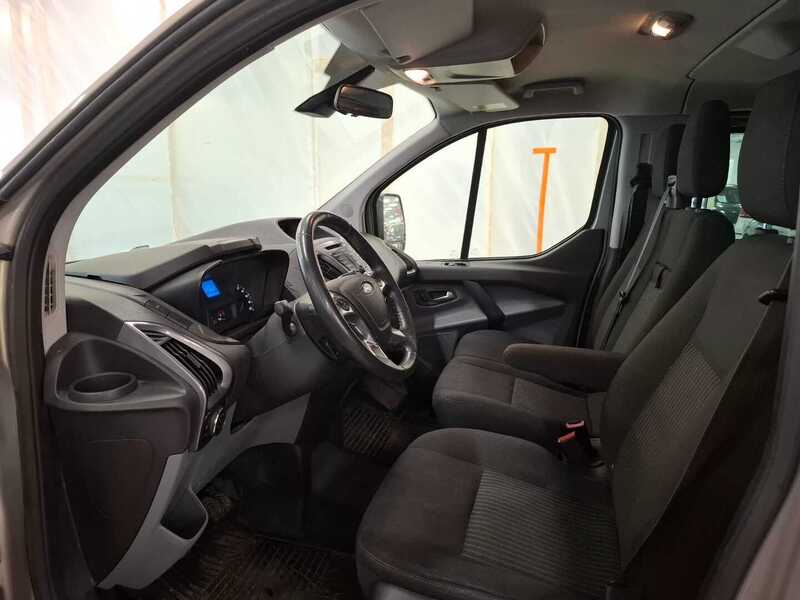 Ford Transit Custom vaihtoauto