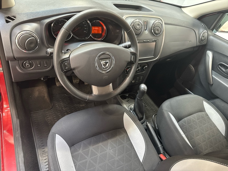 Dacia Sandero vaihtoauto