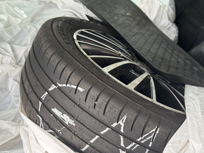 Volkswagen Touran vaihtoauto